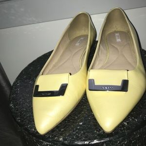 Geox pointy patent leather ballerina shoes